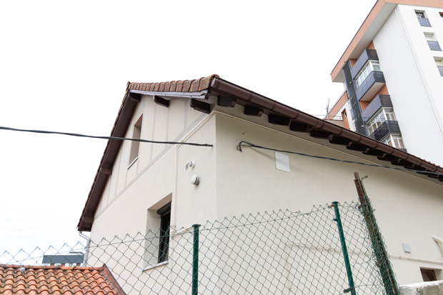 rehabilitación de fachada al Buen Pastor de Donostia