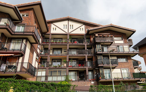 rehabilitación de fachada en intxaurrondo, donostia, gipuzkoa